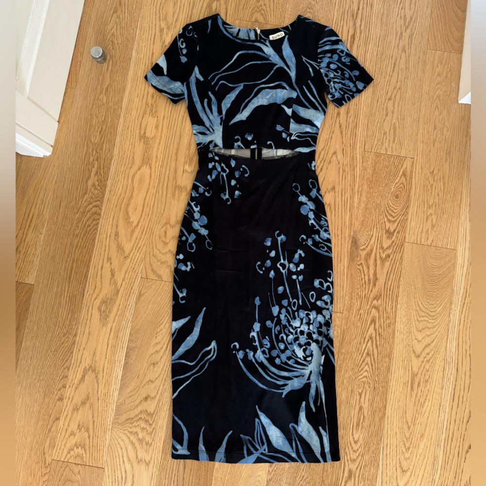 SUNO Dress with cut-out